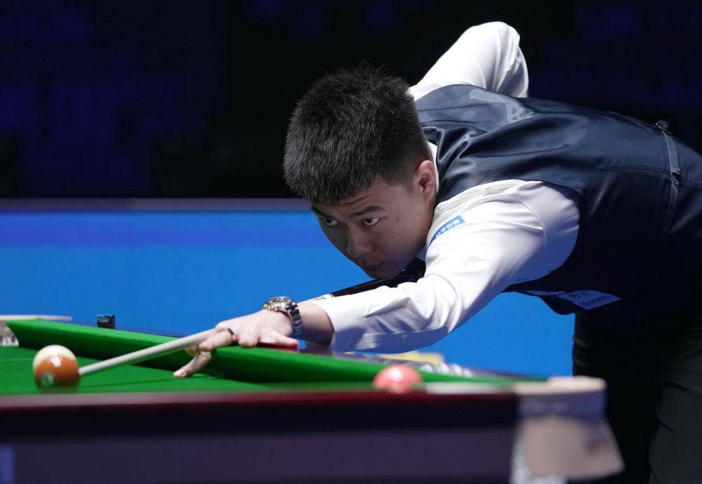 阳光下的休 阳光下的休