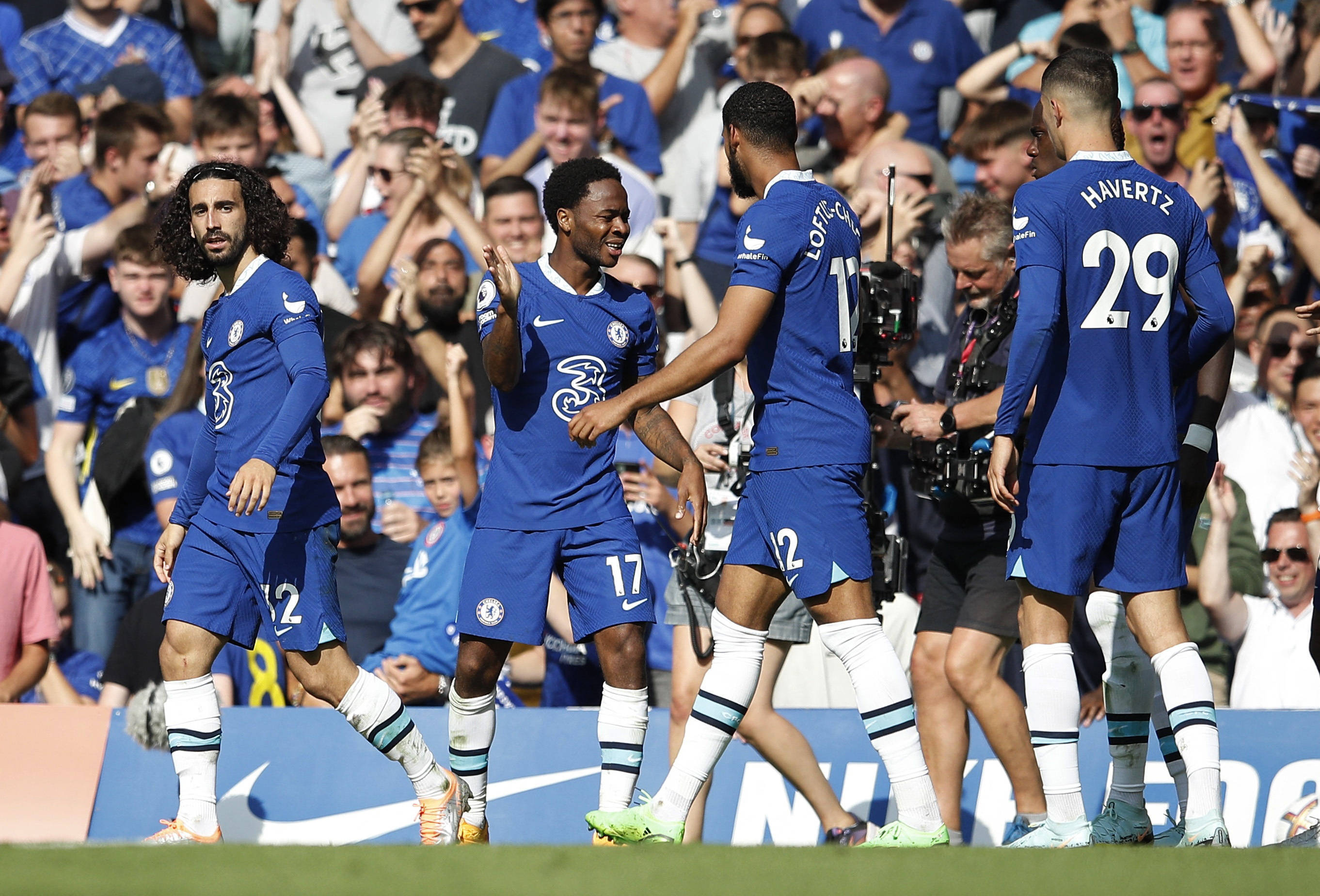 LNG Esports 正式宣布 GALA 离开了团队，成为自由球员：这次告别是祝福与期待